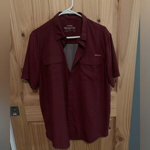 Men’s Ariat TEK shirt. Size L